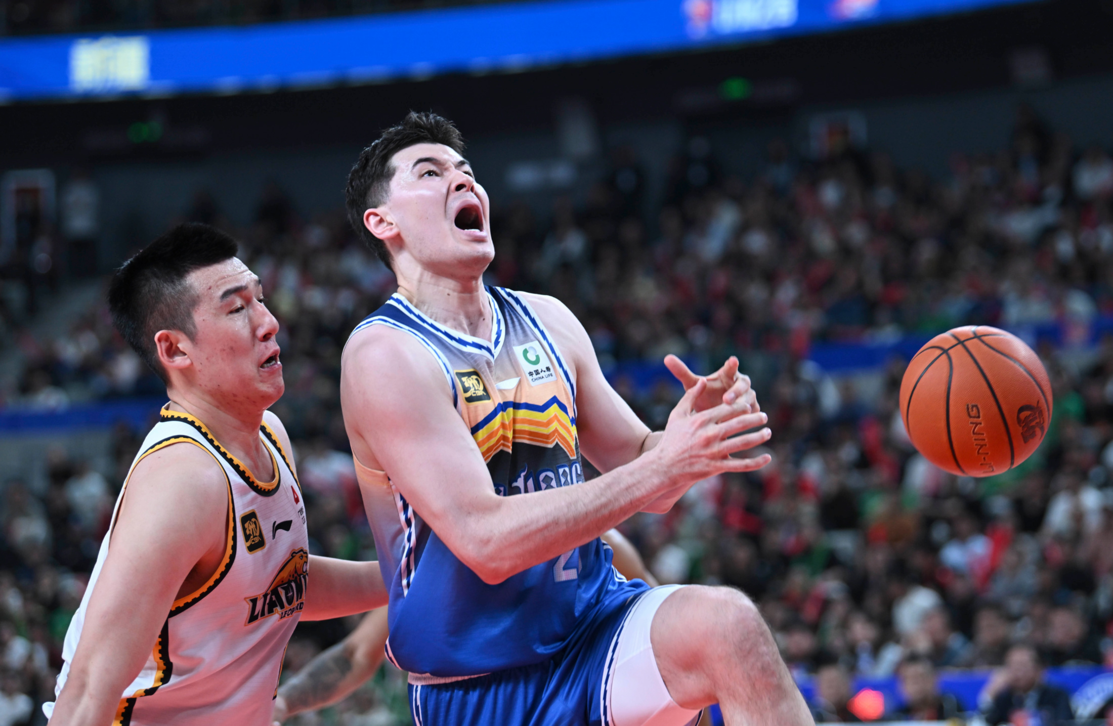 今晚体能课后；费城76人刷新队史纪录备战NBA常规赛；质疑声仍在；身体对抗强度拉满的简单介绍