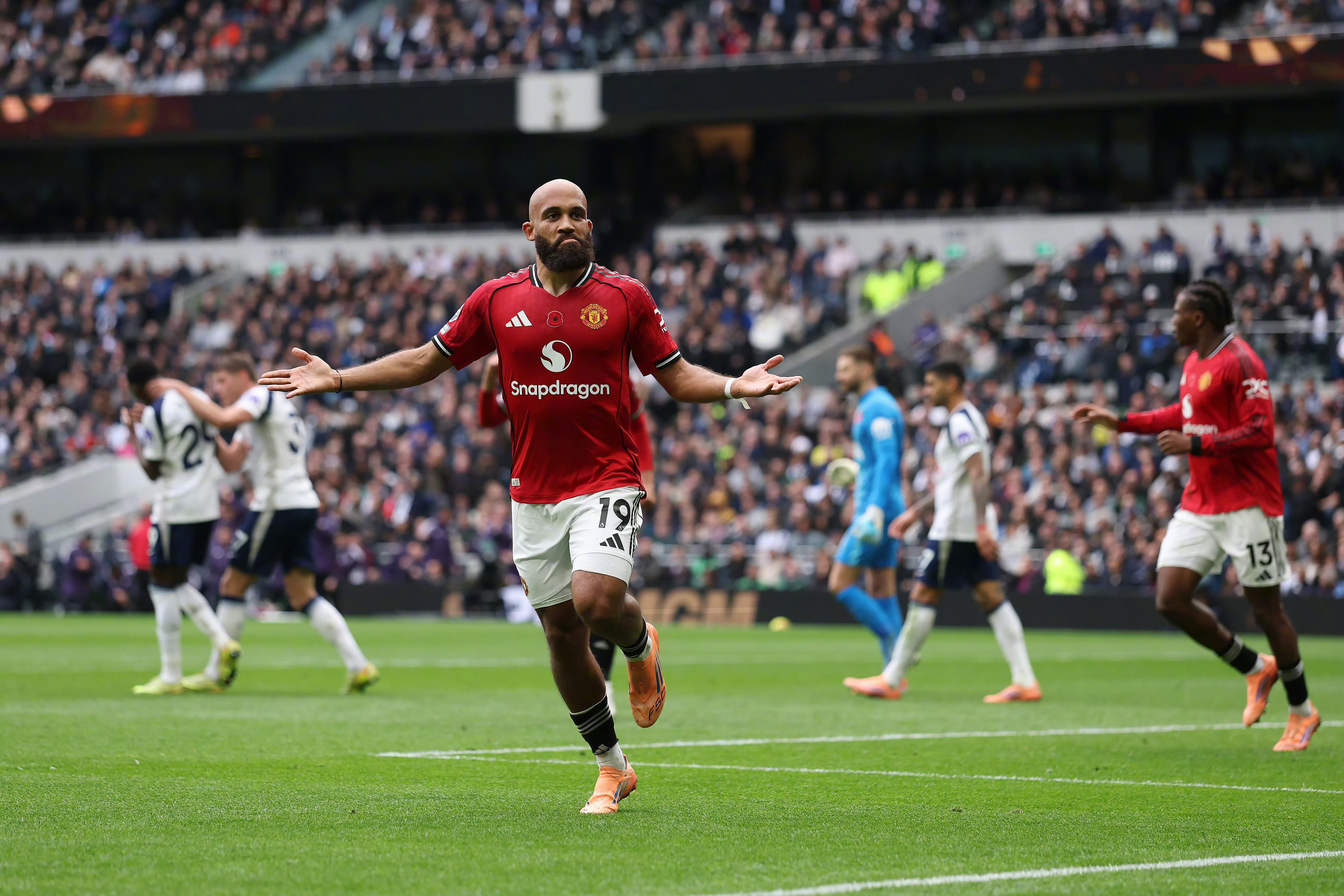 从今晨曼联绝杀压哨到清晨里尔备战法甲，今夜国王杯焦点战的简单介绍